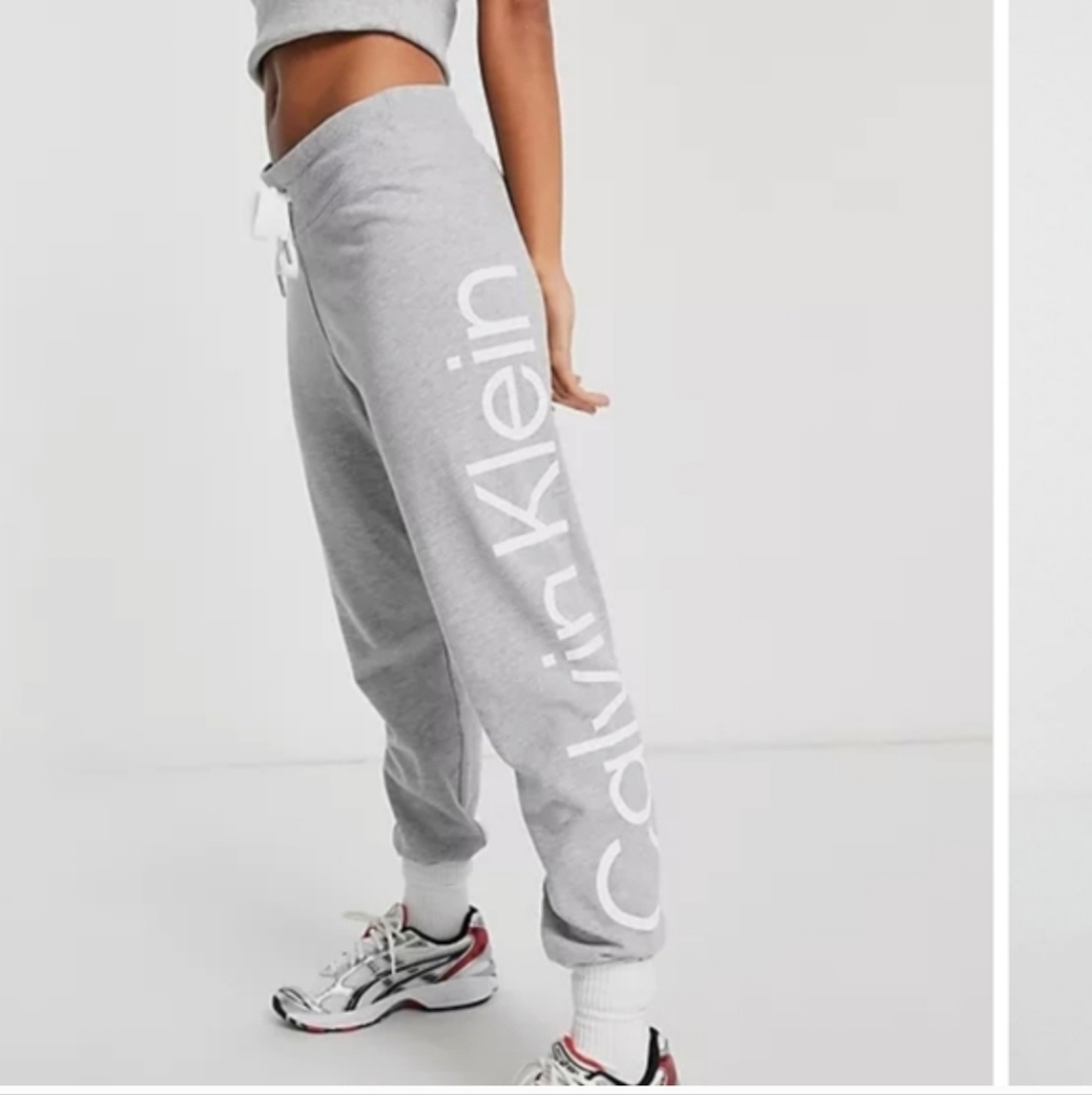 Calvin Klein Gray Women's Jogger Pants